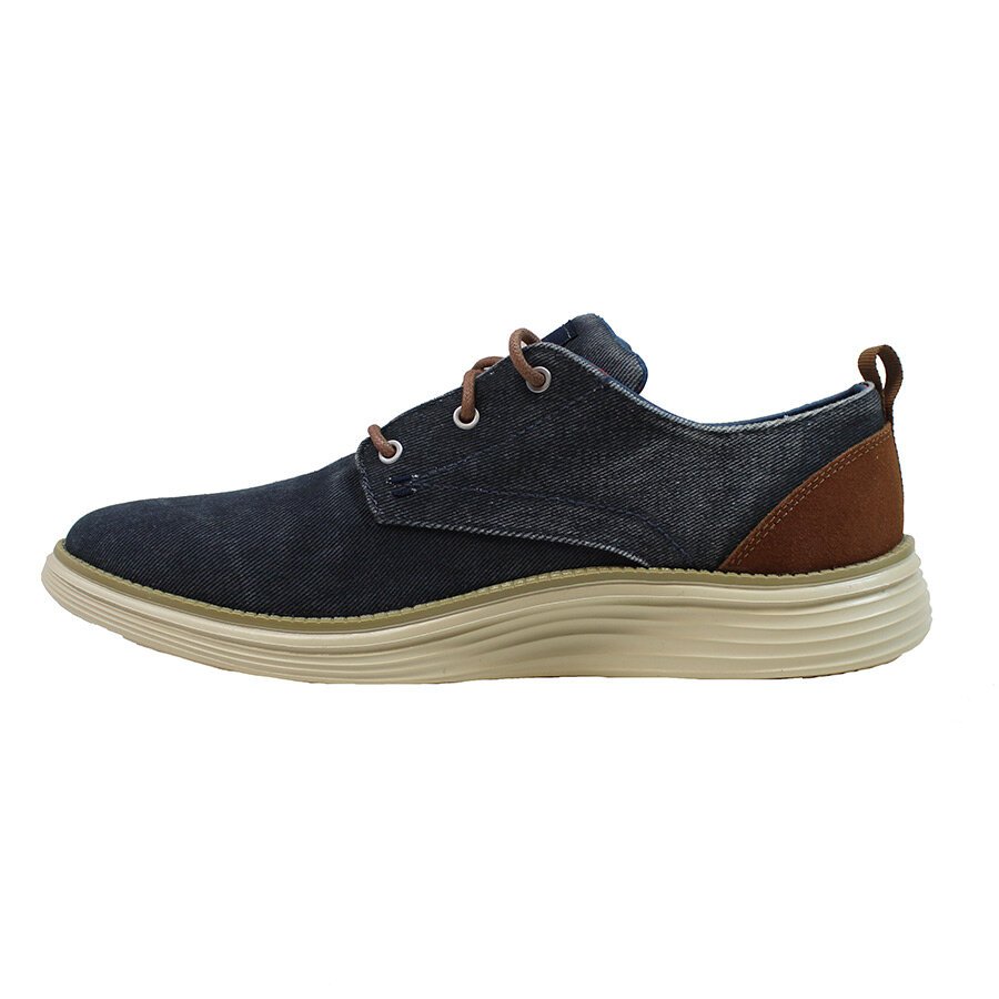 shoe with canvas upper