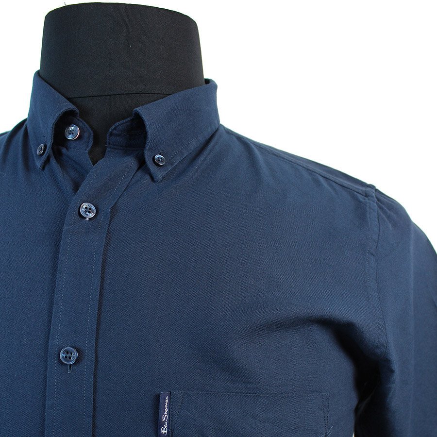 Ben Sherman Cotton Buttondown Collar Oxford Weave Shirt